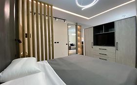 Peace And Love Luxury Apartment, In Center, New Bazaar1